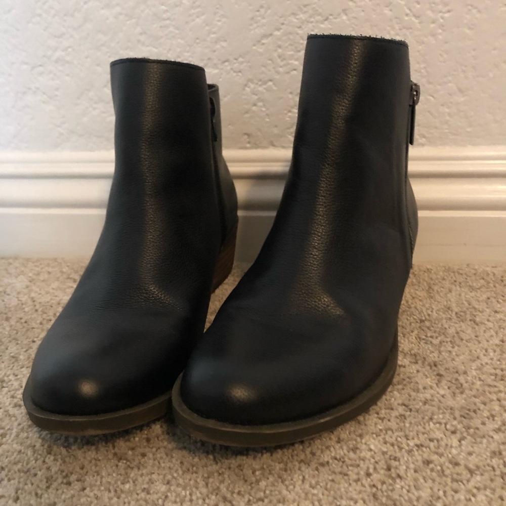 Kensie Black Leather Ankle Boots - Picture 4 of 7